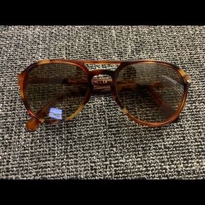 Persol 3235s Sunglasses